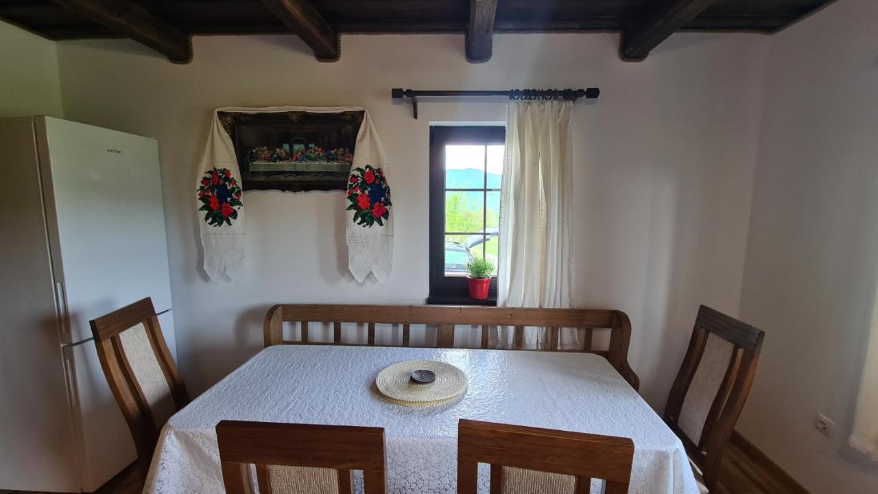 Casa Bunicilor Din Oncesti Vila Exterior foto